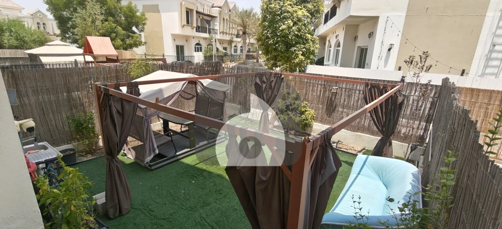 Direct Owner | Premium Upgraded 3BR Townhouse | Low DEWA & Huge Backyard Garden — photo 9