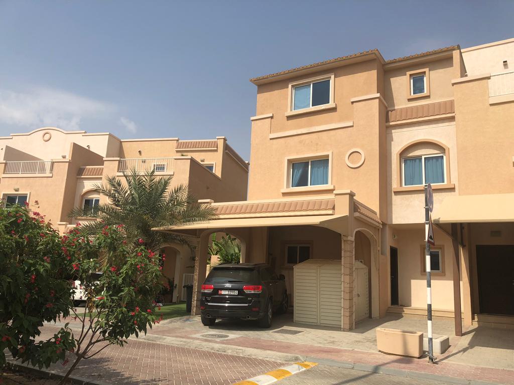 Beautiful Well-Maintained Villa FOR SALE in  Al Reef Villas
