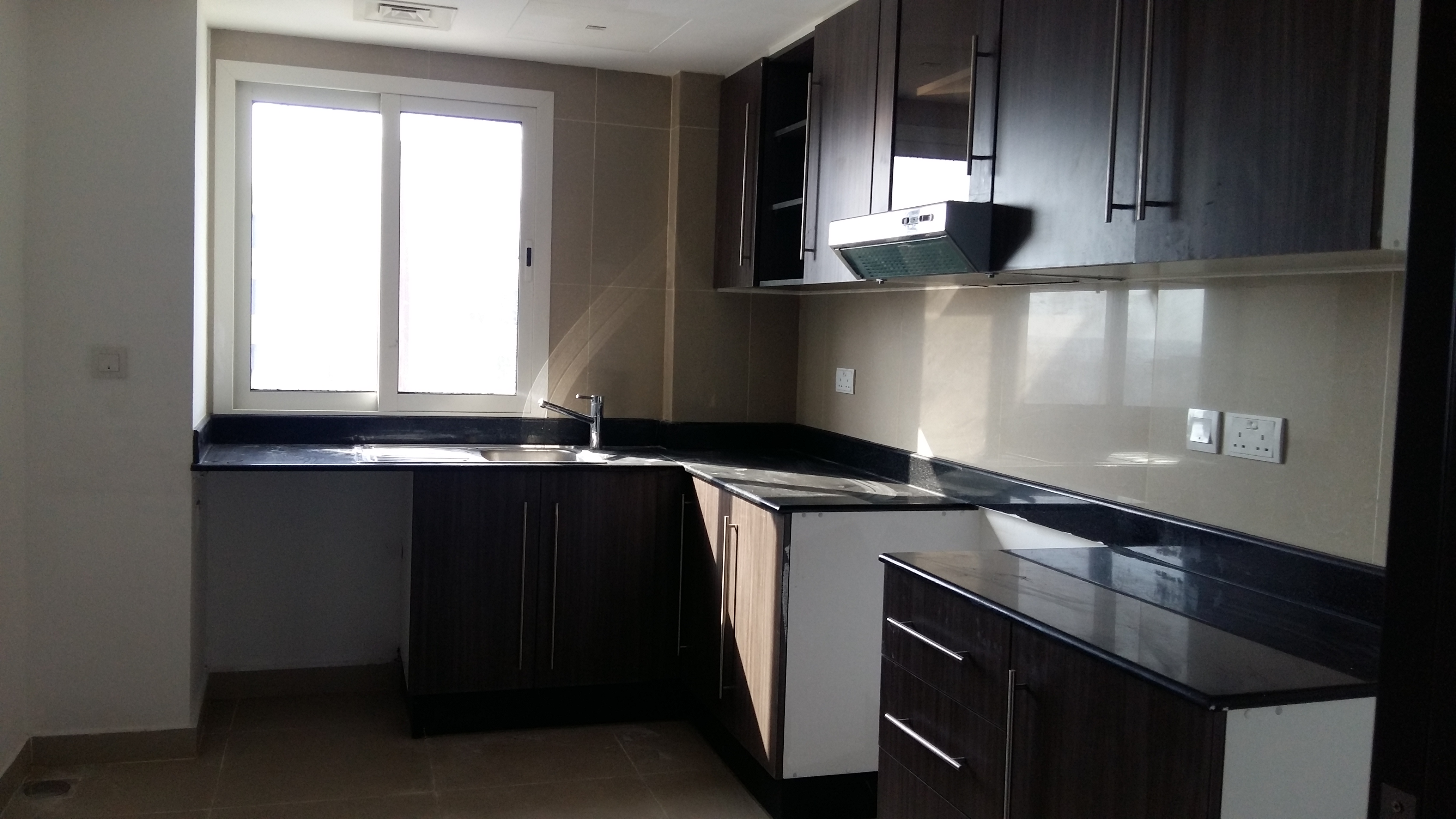 Well-maintained Studio  AVAILABLE FOR RENT in Al Reef Down Town 