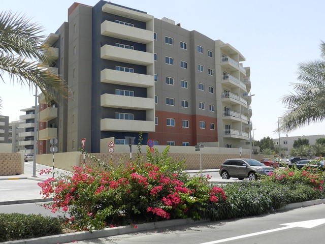 Gorgeous 2 BHK AVAILABLE FOR RENT in Al Reef Downtown!